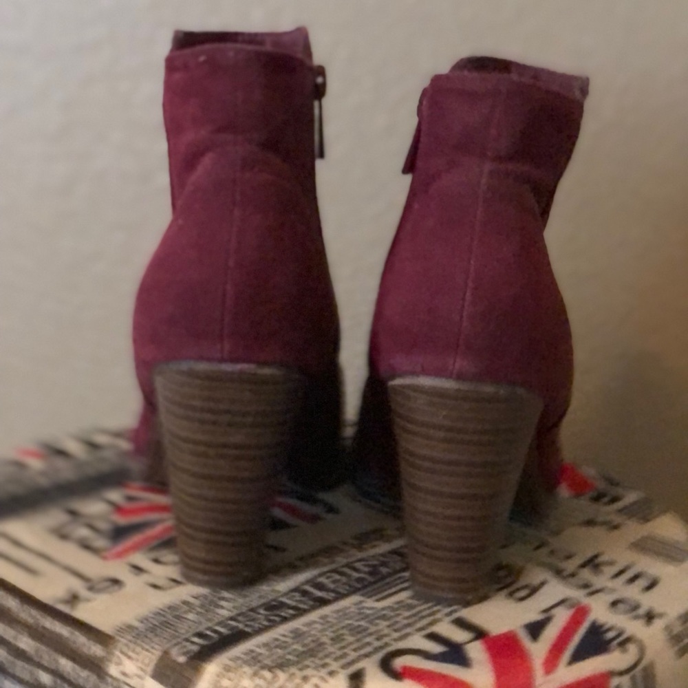 Red Bootie - Picture 3 of 4